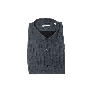 Medium Slim Collar Shirt.