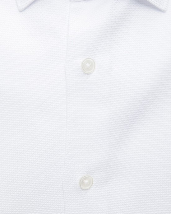 Medium Slim Collar Shirt.