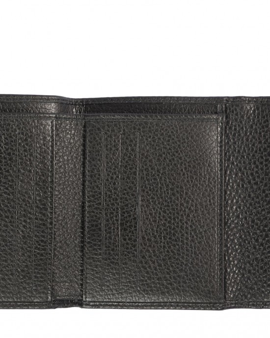 Women’s Wallet In Embossed Leather. Closure With Press Button. Banknote Space And Card Holder. 12x10x2.2