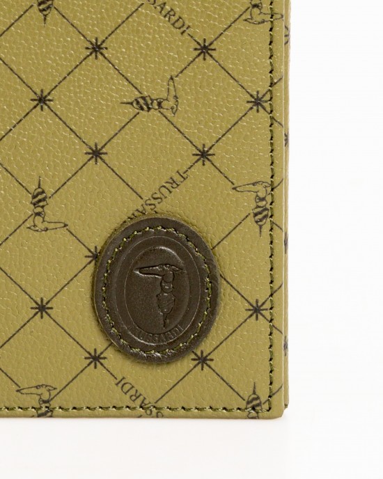 Monogram Wallet In Crespo Leather With Fine Texture With A Grain Effect. Side Opening And Internal Card Compartments. All-over 70s Print. Trussardi Logo On The Front. Dimensions: 15 X 13 X 3