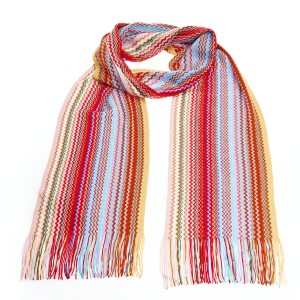 Scarf With Fringes With A Geometric Pattern And Bright Colors! Dimensions: 250 Cm X 20 Cm + Fringes