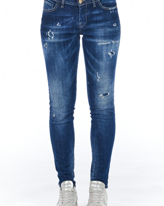 Skinny Denim Jeans With A Worn Wash. Multi-pockets. Front Closure With Zip And Button.