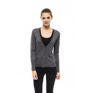 V Neck Sweater. Logo With Applications