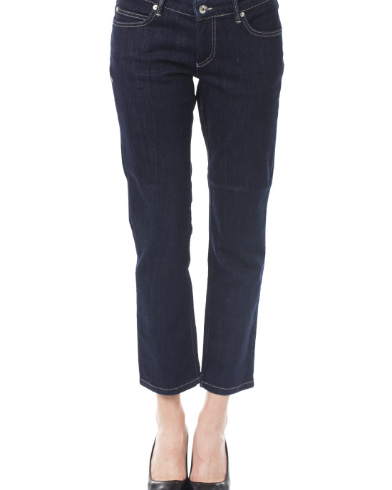 Capri Jeans. Applications With Button On Back. Pockets On Back With Button Closure