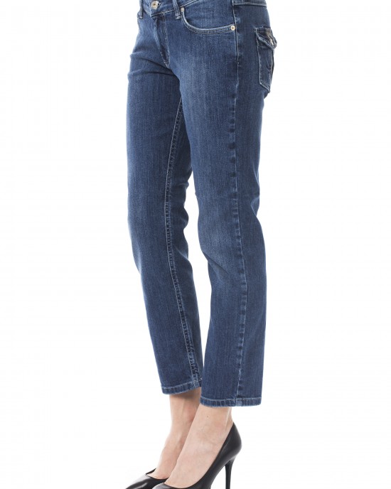 Capri Jeans. Applications With Button On Back. Pockets On Back With Button Closure